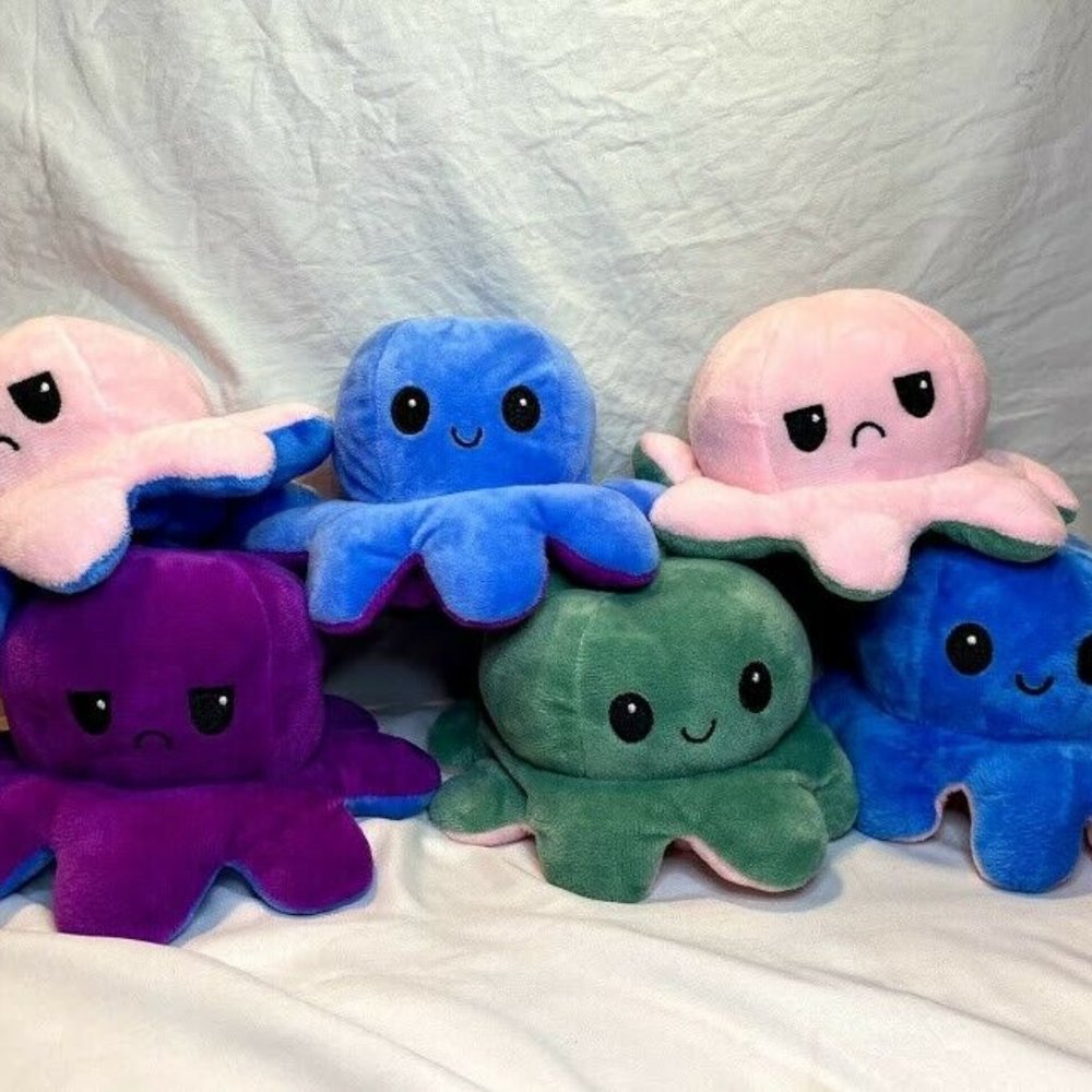 🌸Happy/Sad Octopus Plushiest Plush! Reversible